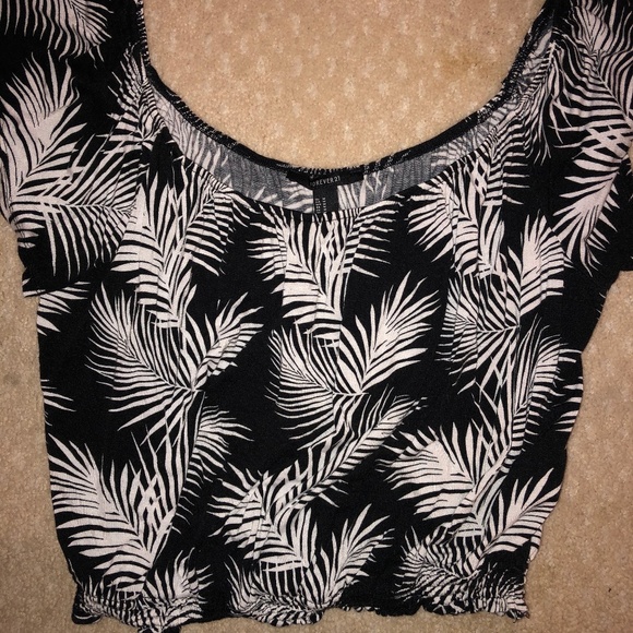 Palm Tree Print Off the Shoulder Top - Picture 3 of 3